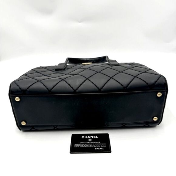 Auth Chanel Black Matte Leather Wild Stitch Surpique Medium Zip Around Tote Bag - Picture 7 of 16